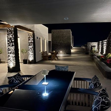 Brilliance Suites (Adults Only) Imerovigli  Bagian luar foto