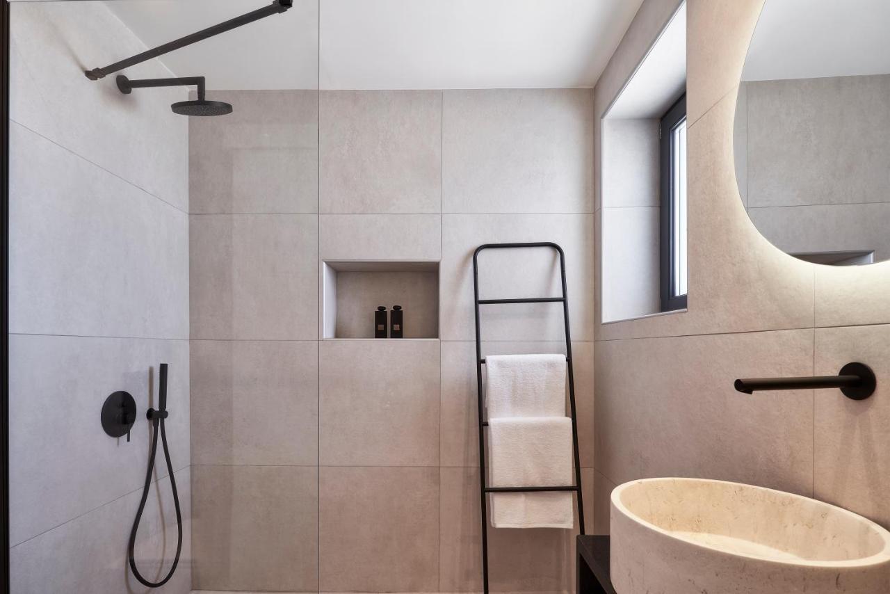 Brilliance Suites (Adults Only) Imerovigli  Bagian luar foto