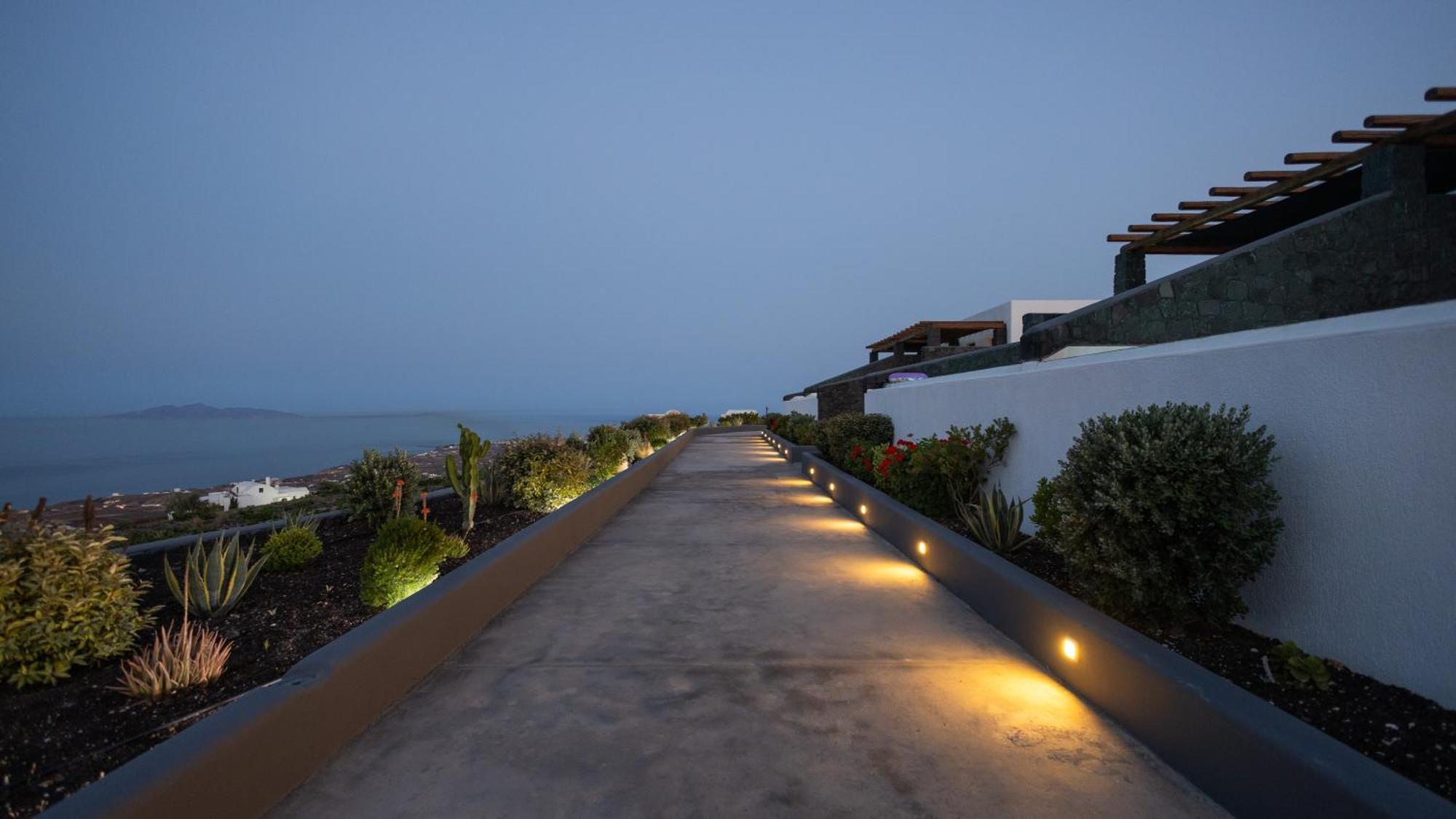Brilliance Suites (Adults Only) Imerovigli  Bagian luar foto